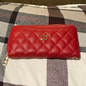 Red fashion wallet